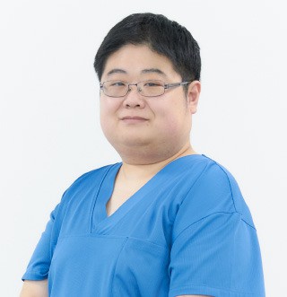 内藤　浩史